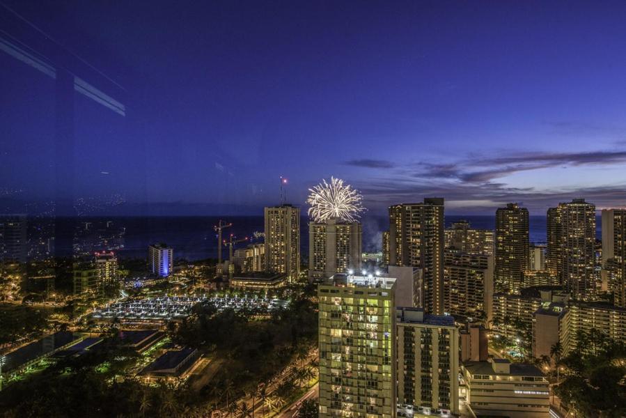 Hawaiian Monarch Penthouse 401 By Hawaii Ocean Club Apartment โฮโนลูลู ภายนอก รูปภาพ